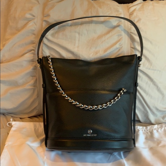 Michael Kors bag - Picture 1 of 4